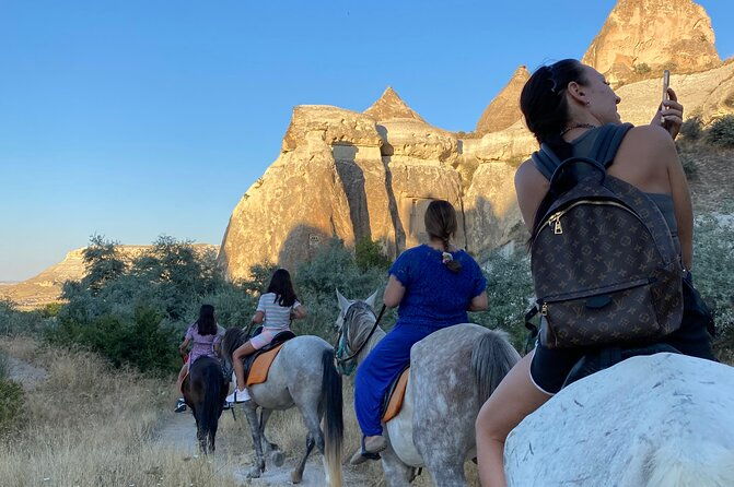 horseback-sunset-tour-in-the-unique-valleys-of-cappadocia