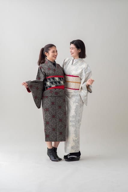 kagoshima-oshima-tsumugi-kimono-rental-with-dressing