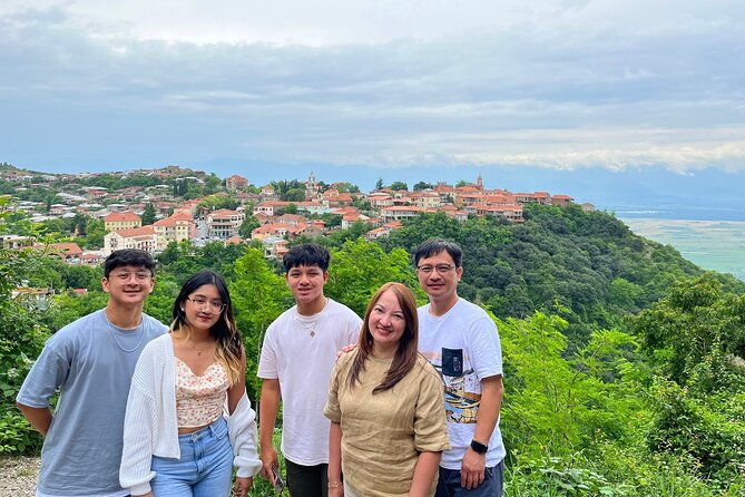 kakheti-small-wineries-and-family-cooked-lunch-private-tour