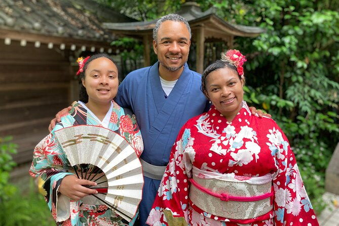 kimono-and-calligraphy-experience-in-miyajima