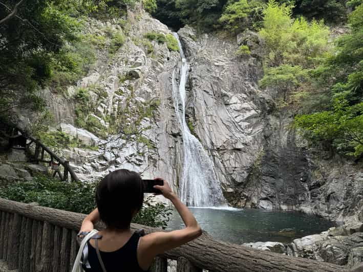 kobe-guided-tour-of-nunobiki-waterfalls-and-herb-garden