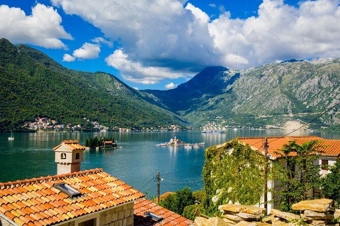 kotor-bay-discovery-and-sightseeing-on-speedboat