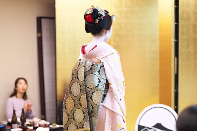 kyoto-4-hr-gion-private-guided-tour-maiko-or-geisha-dinner