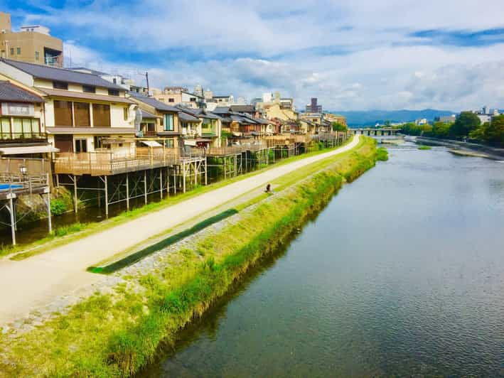 kyoto-half-day-private-guided-tour-to-the-old-town-of-gion