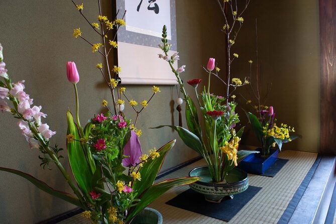 kyoto-japanese-flower-arrangement-ikebana