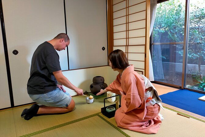kyoto-near-fushimiinari-wagashi-makingsmall-group-tea-ceremony