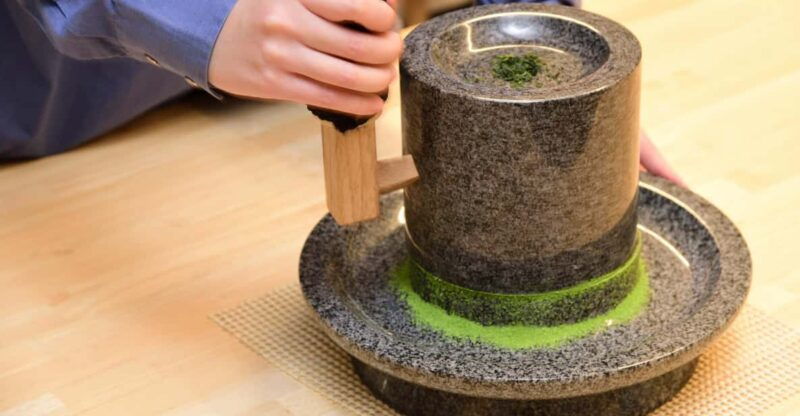 kyoto-tea-museum-tickets-and-matcha-grinding-experience