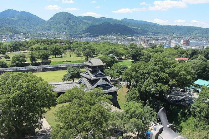 kyushu-kumamoto-and-aso-volcano-castle-day-tour-from-hakata
