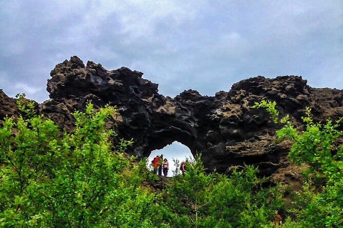 lake-myvatn-private-day-tour-myvatn-godafoss-waterfall-for-cruise-ships