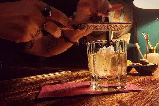 larnaca-shake-n-make-cypriot-flavours-cocktail-making-class-3hrs