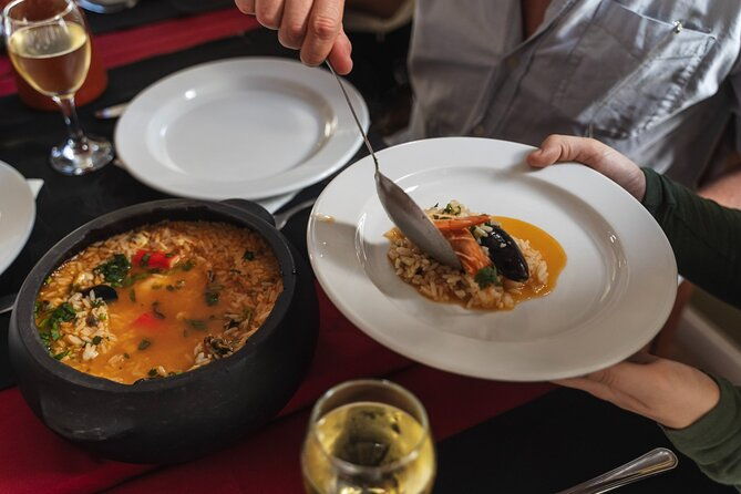 lisbon-guided-food-tour-with-dinner-and-wine-pairings