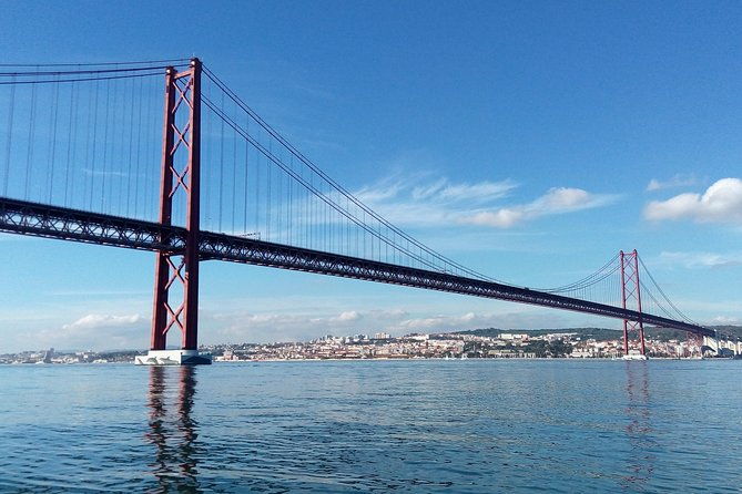 lisbon-sailing-tour-on-a-luxury-sailing-yacht-with-2-drinks