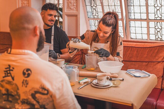 london-traditional-english-scone-making-and-tea-workshop