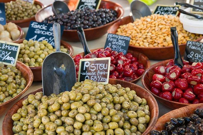 luberon-market-villages-day-trip-from-aix-en-provence