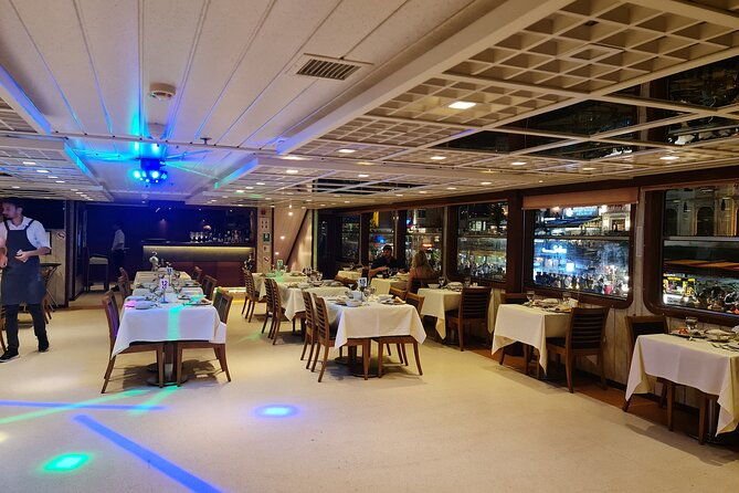 luxury-bosphorus-dinner-cruise-shows-private-table-free-wi-fi