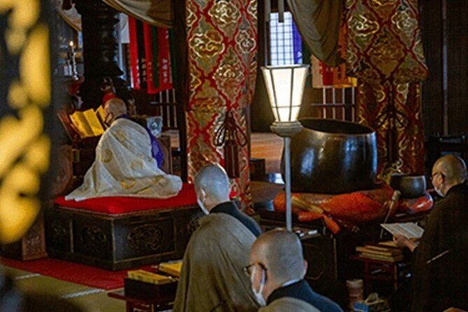 luxury-toyokawa-inari-experience-in-japan-with-dinner-show