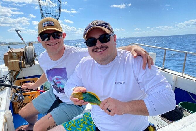 mangrove-kayak-%ef%bc%86-sea-fishing-experience-in-okinawa