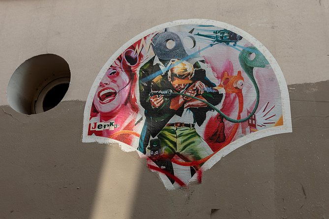 montmartre-street-art-tour-with-an-artist