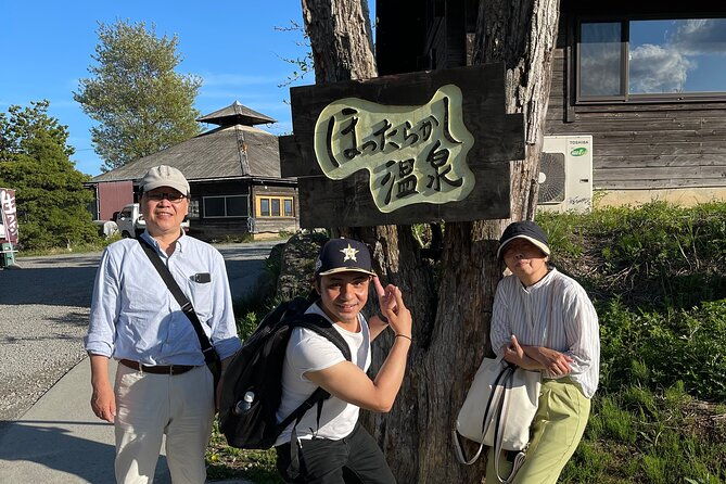 mt-fuji-panoramic-tour-w-hoto-lunch-jp-sake-onsen-tatto-ok