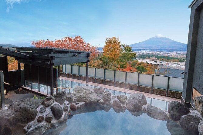 mt-fuji-tour-in-lake-kawaguchi-and-oshino-hakkai