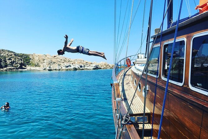 mykonossail-cruise-to-delosrhenia-islands-with-bbqdrinks