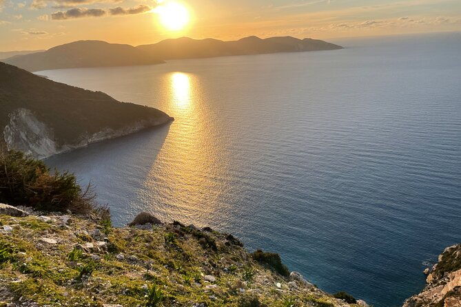 myrtos-swim-cave-melissani-lake-boat-tour-private-tour