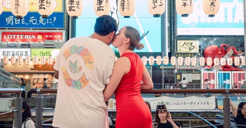 nighttime-charms-of-dotomburi-photography-tour-in-osaka