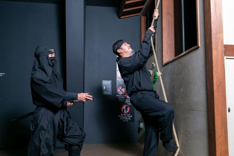 odawara-guided-ninja-samurai-tour-of-odawara-castle