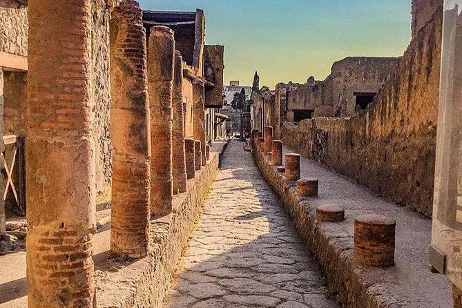 one-day-excursion-to-pompeii-and-vesuvius-from-positano