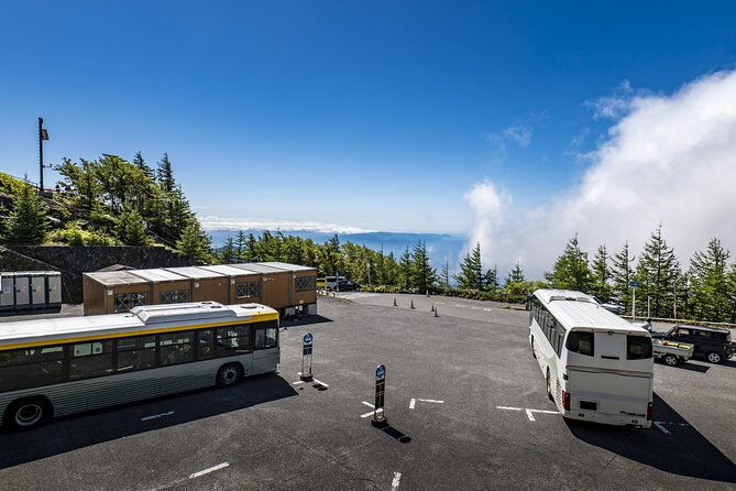 one-way-bus-tokyo-to-kawaguchiko-via-mt-fuji-5th-station
