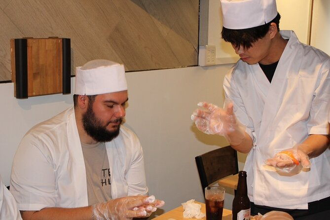 osaka-sushi-making-experience