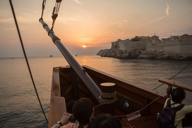 panoramic-sunset-cruise-from-dubrovnik