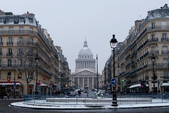 paris-christmas-tour-with-a-local-guide-custom-private