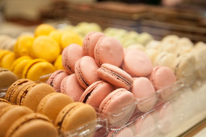 paris-french-sweets-tasting-tour-with-pastries-and-chocolates