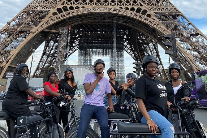 paris-sightseeing-family-friendly-guided-electric-bike-tour