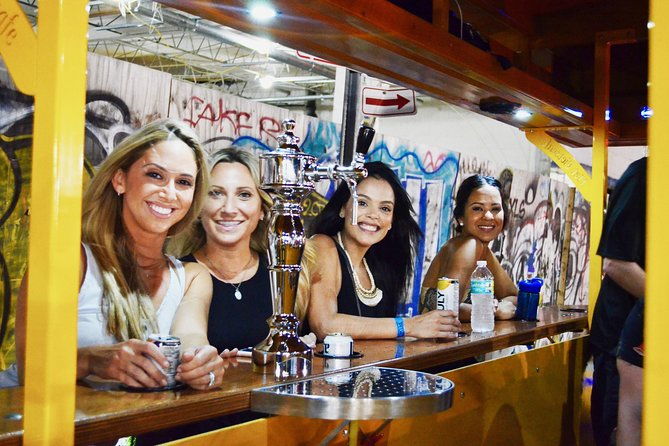 pedal-pub-miami-wynwood-graffiti-bar-tour-private-ride