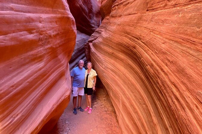 peekaboo-slot-canyon-utv-and-hiking-adventure