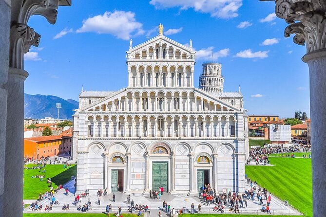 pisa-timed-entrance-to-leaning-tower-cathedral-with-audioguide