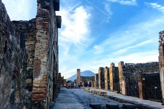 pompeii-guided-tour-small-group-skip-the-line