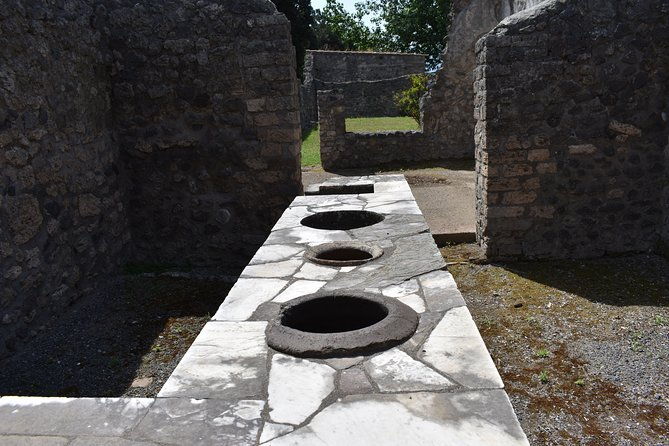 pompeii-skip-the-line-tour-with-archaeologist-guide