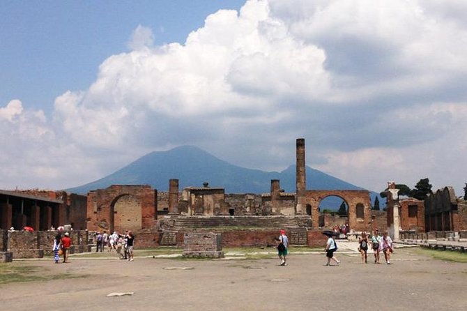 pompeii-walking-tour-with-a-licensed-guide