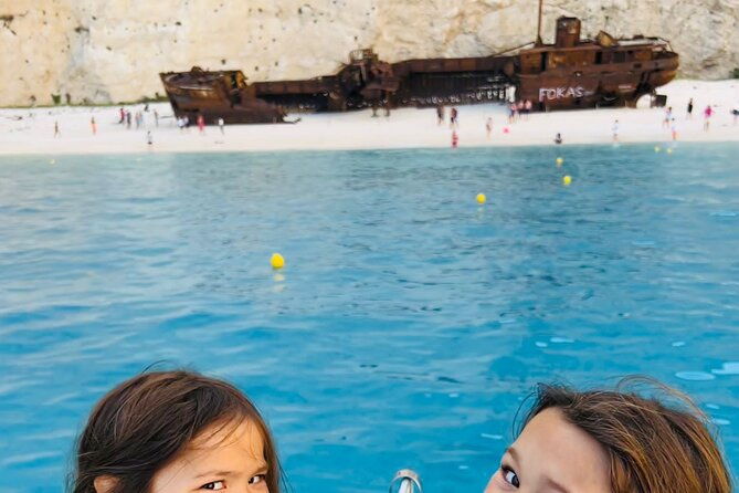 private-7m-250hp-speed-boat-tour-shipwreck-blue-caves-up-to-8pax