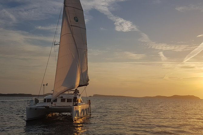 private-catamaran-beach-hopping-in-ibiza