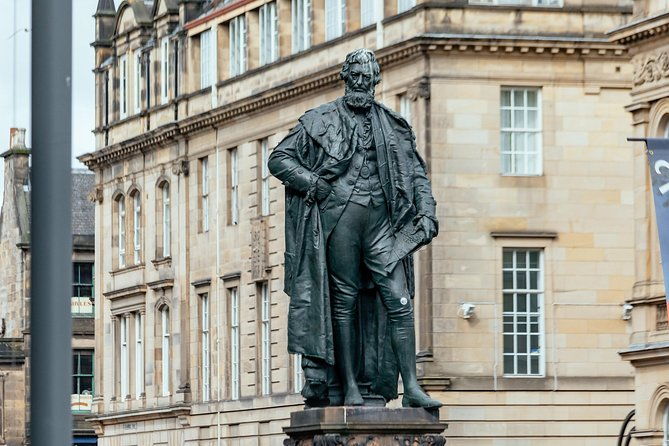 private-city-kickstart-tour-edinburgh