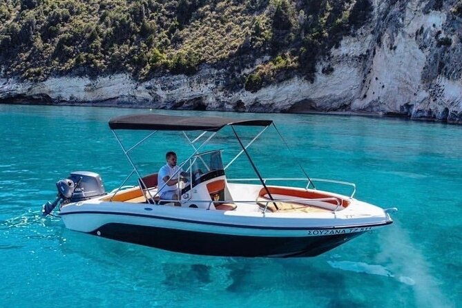 private-day-tour-to-shipwreck-and-blue-caves-by-boat-in-zakynthos