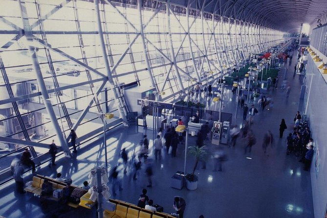 private-departure-transfer-kyoto-city-to-kansai-international-airport