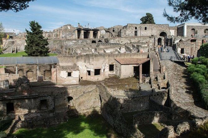 private-guided-tour-of-naples-historic-center-pompeii
