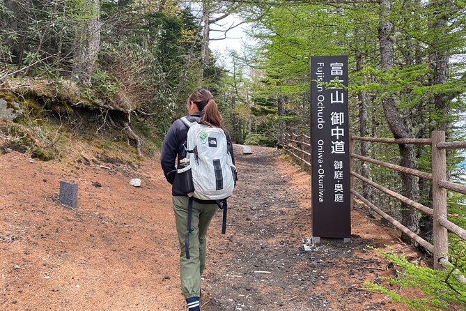 private-historical-trail-hiking-tour-of-mt-fuji