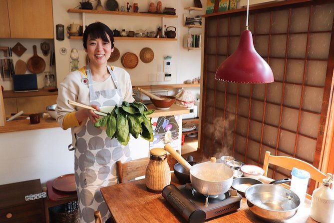 private-market-tour-japanese-cooking-w-aki-in-a-beautiful-home