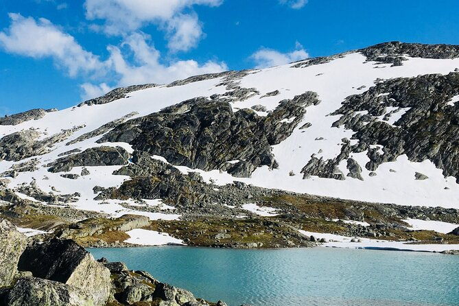private-tour-from-alesund-to-geiranger-up-to-15-people